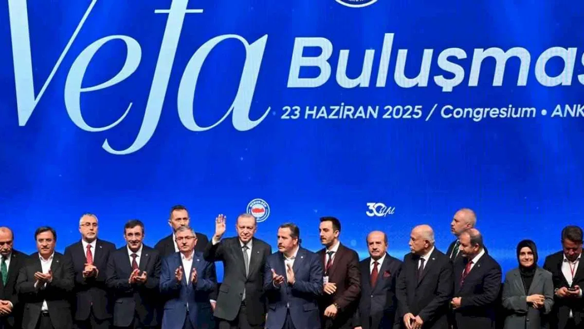 Erdoğan’dan Memur-Sen'e övgü: Milletin ve demokrasinin yanında saf tuttunuz