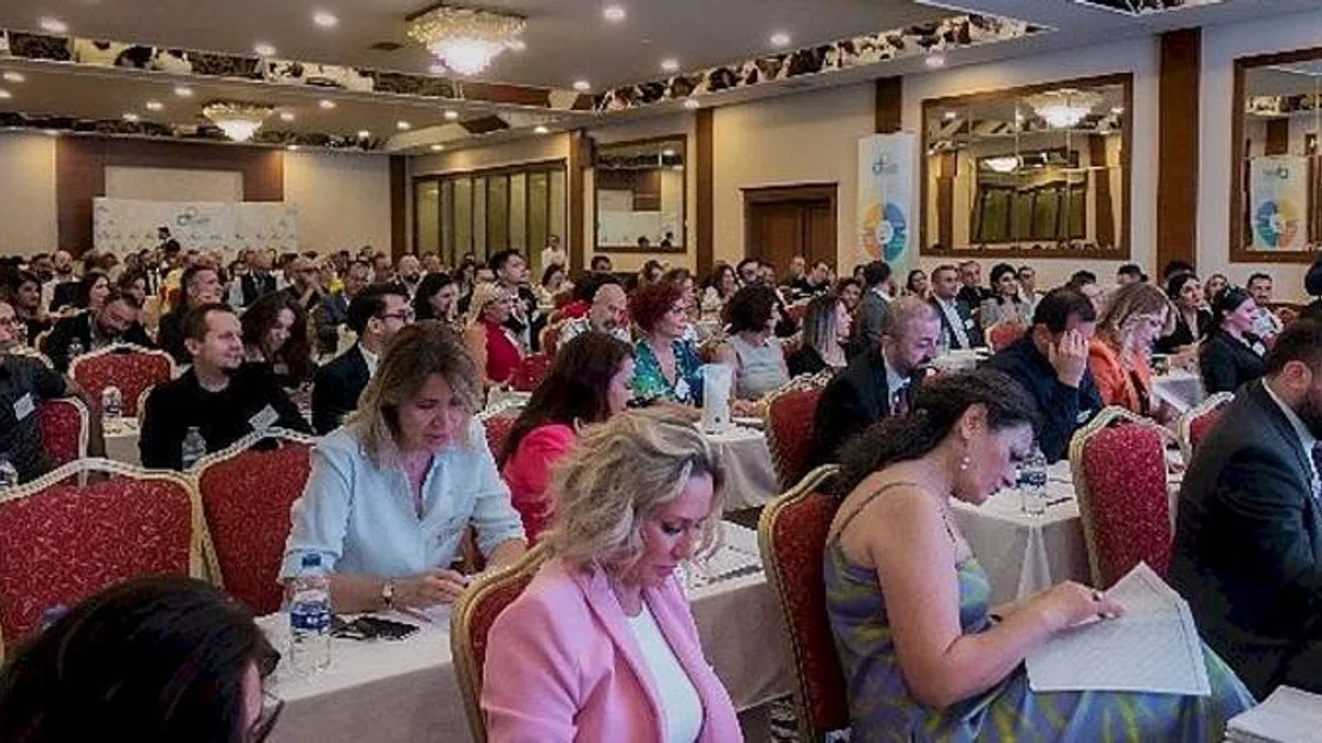 Seçkin İş İnsanları İzmir'de Buluştu