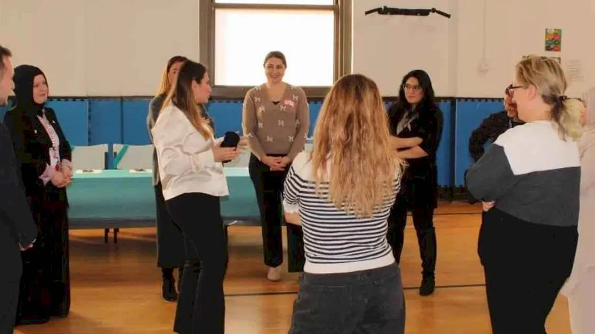 New Jersey’de aile ve çocuk eğitimi semineri