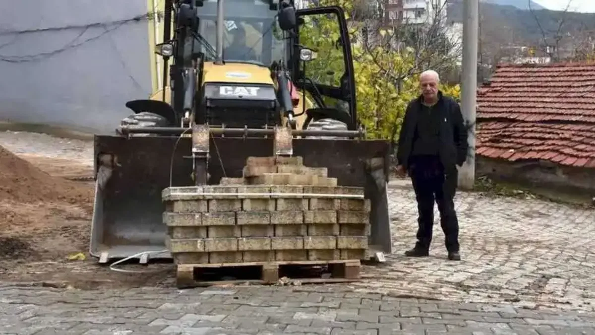 Bursa Gemlik'in kırsalında üst yapı sürüyor
