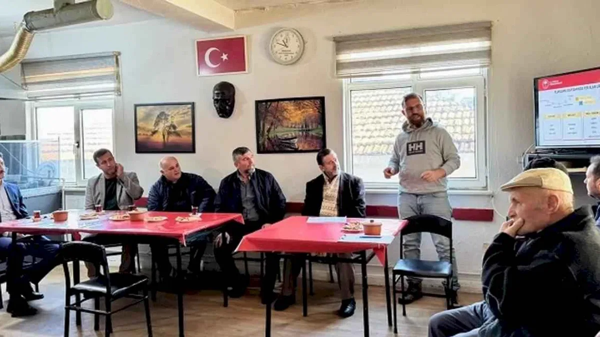 Kahraman Kaymakam'dan çiftçilere destek sunumu