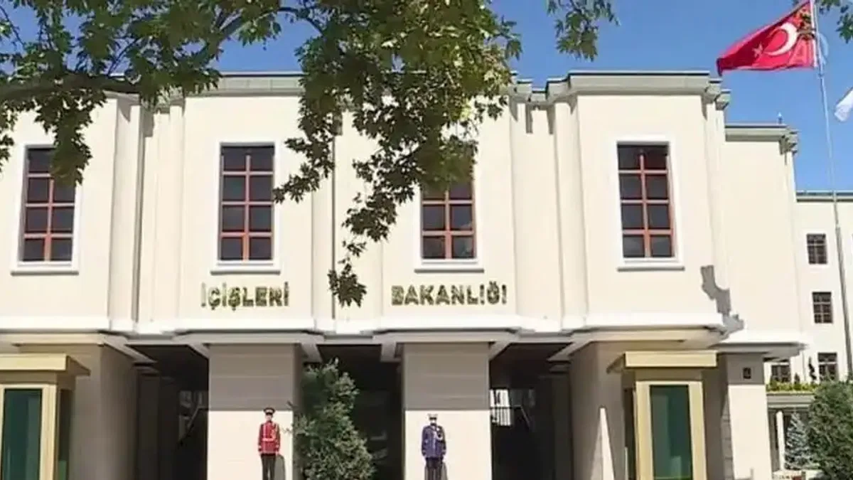 19 ilde vali değişti, 7 vali mülkiye başmüfettişi oldu