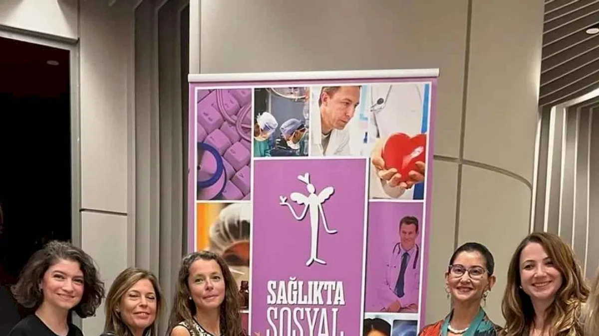 15 kadın hekim “Kadına Sağlık” için mikrofon başında