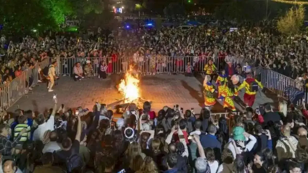 Hıdırellez ateşi İzmir Kültürpark’tan yükseldi