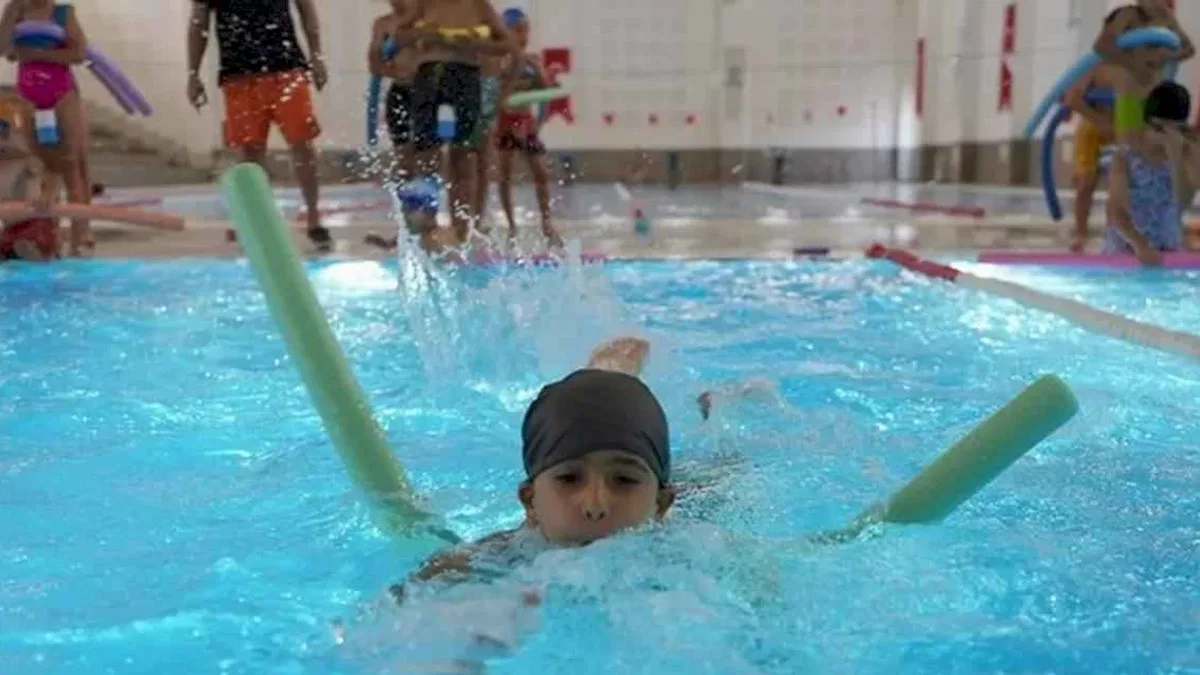 Denizli’de miniklere ücretsiz yüzme kursu