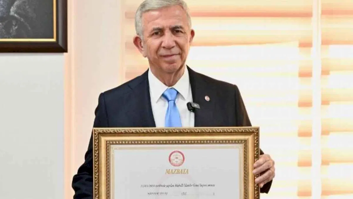 Mansur Yavaş da mazbatasını alarak kolları sıvadı