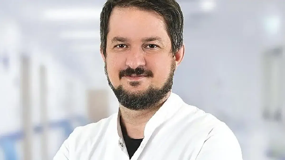 "Travma Olmaksızın Ayak Bileğinde Ortaya Çıkan Ağrılar Farklı Hastalıkların Habercisi Olabilir!"