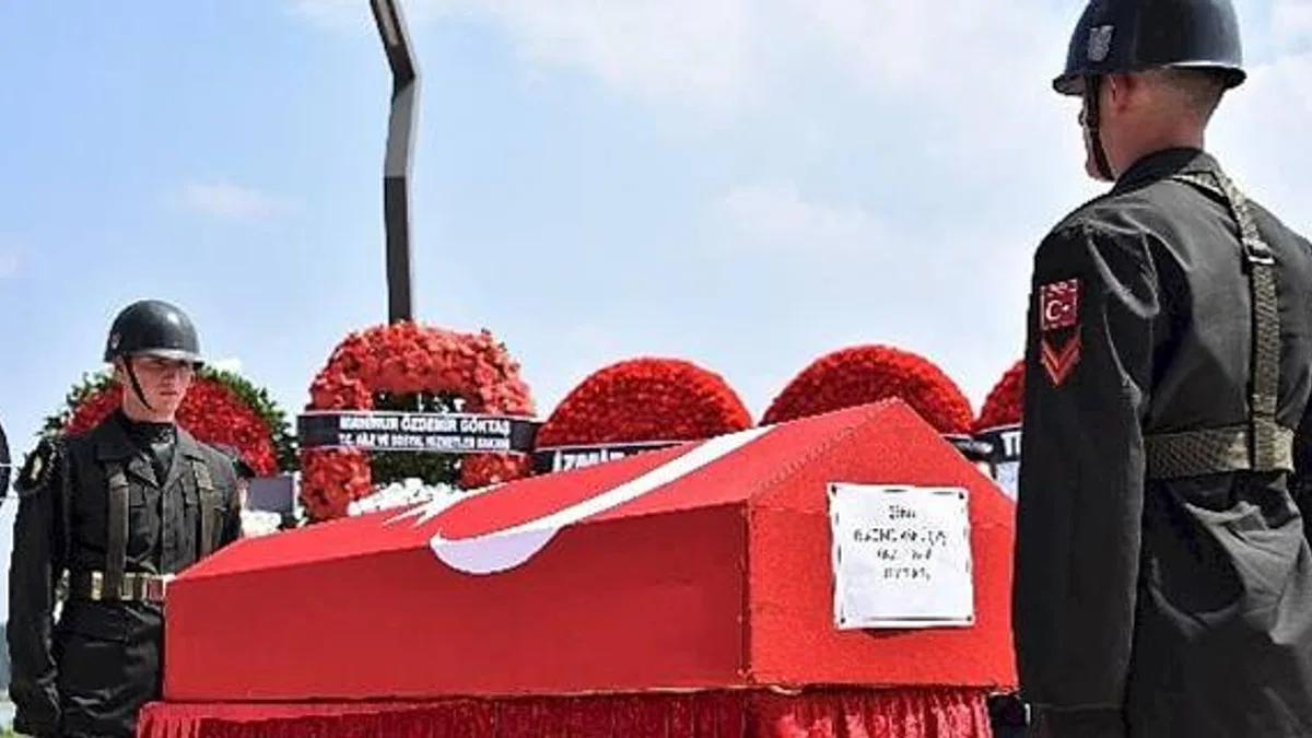 Kemalpaşa Şehidini Uğurladı
