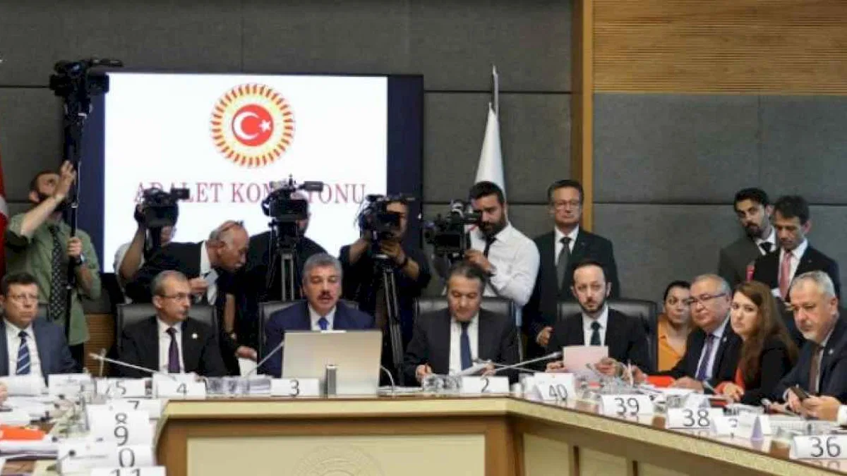 9. Yargı Paketi TBMM Komisyonu'nda görüşülüyor