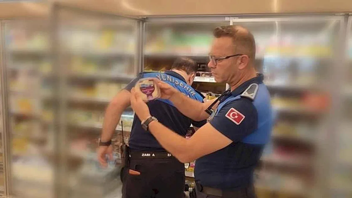 Yenişehir Belediyesi bebek maması dâhil son kullanma tarihi geçmiş 65 ürün tespit etti
