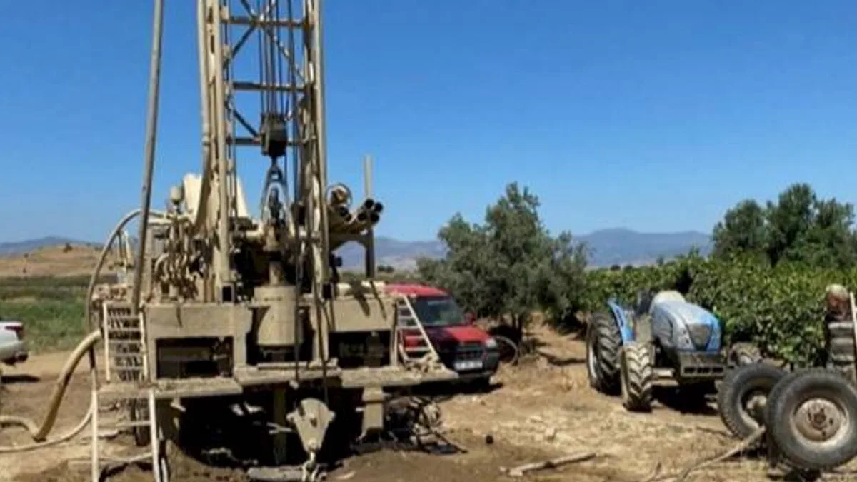 Manisa Büyükşehir’den Afşarlı üreticilere sulama desteği
