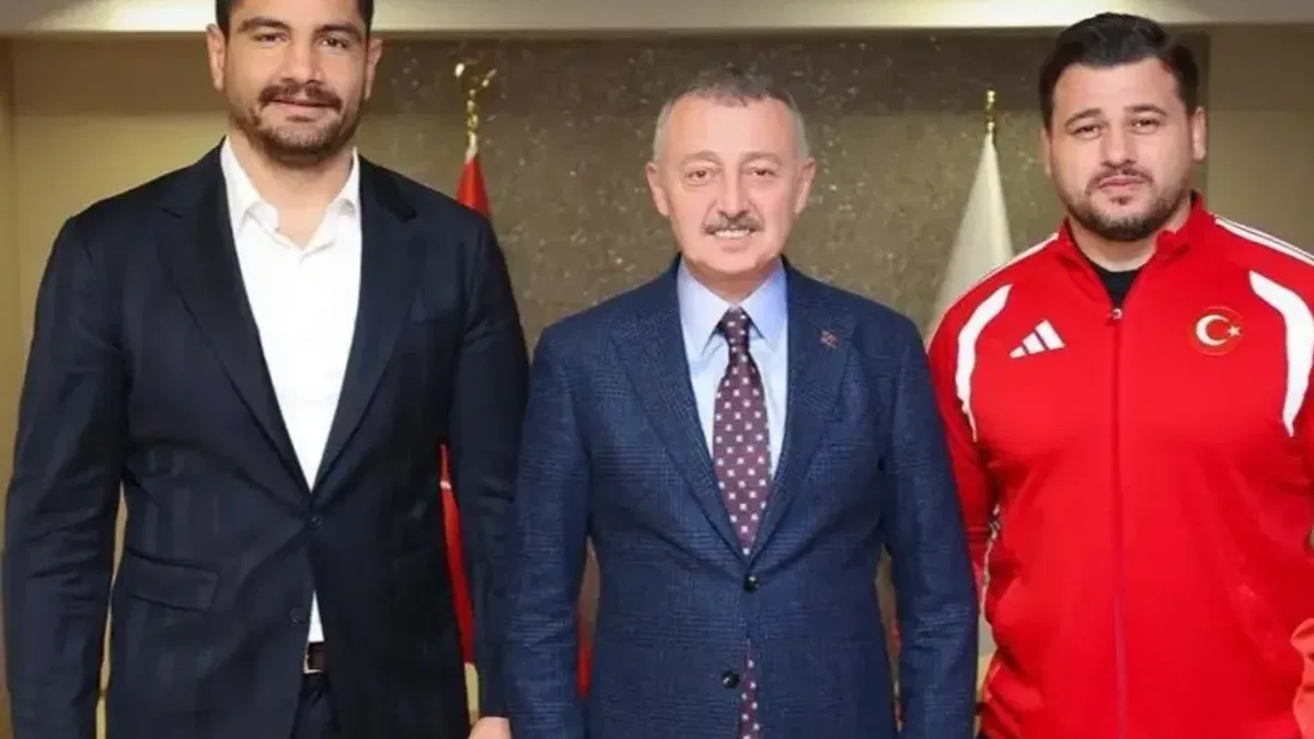 Kocaeli'de Başkan Büyükakın iki önemli ismi ağırladı
