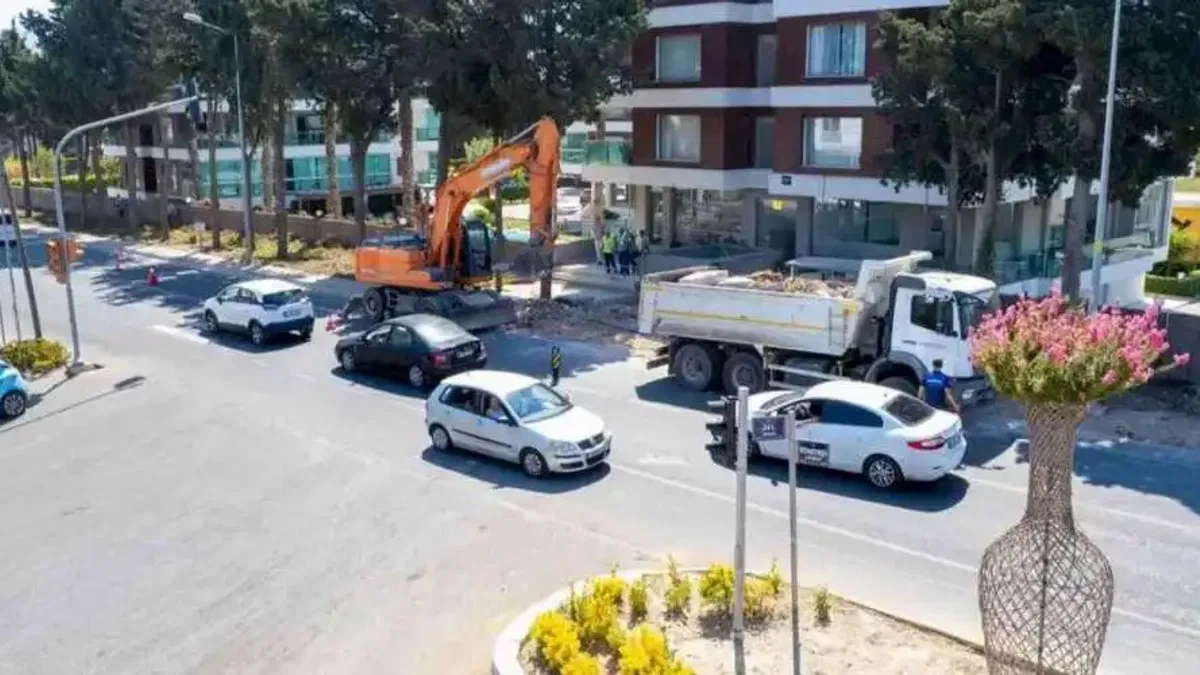 İzmir Güzelbahçe'de ana arterler yenileniyor