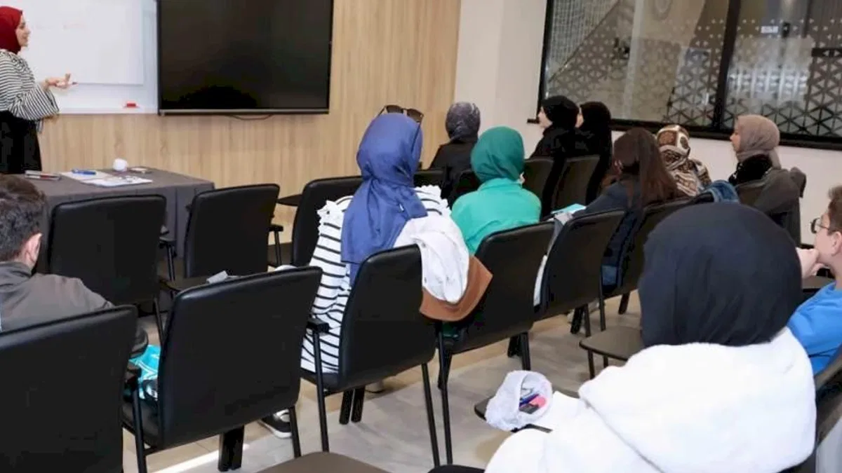 Konya Karatay'da gençlikte bahar dönemi başladı