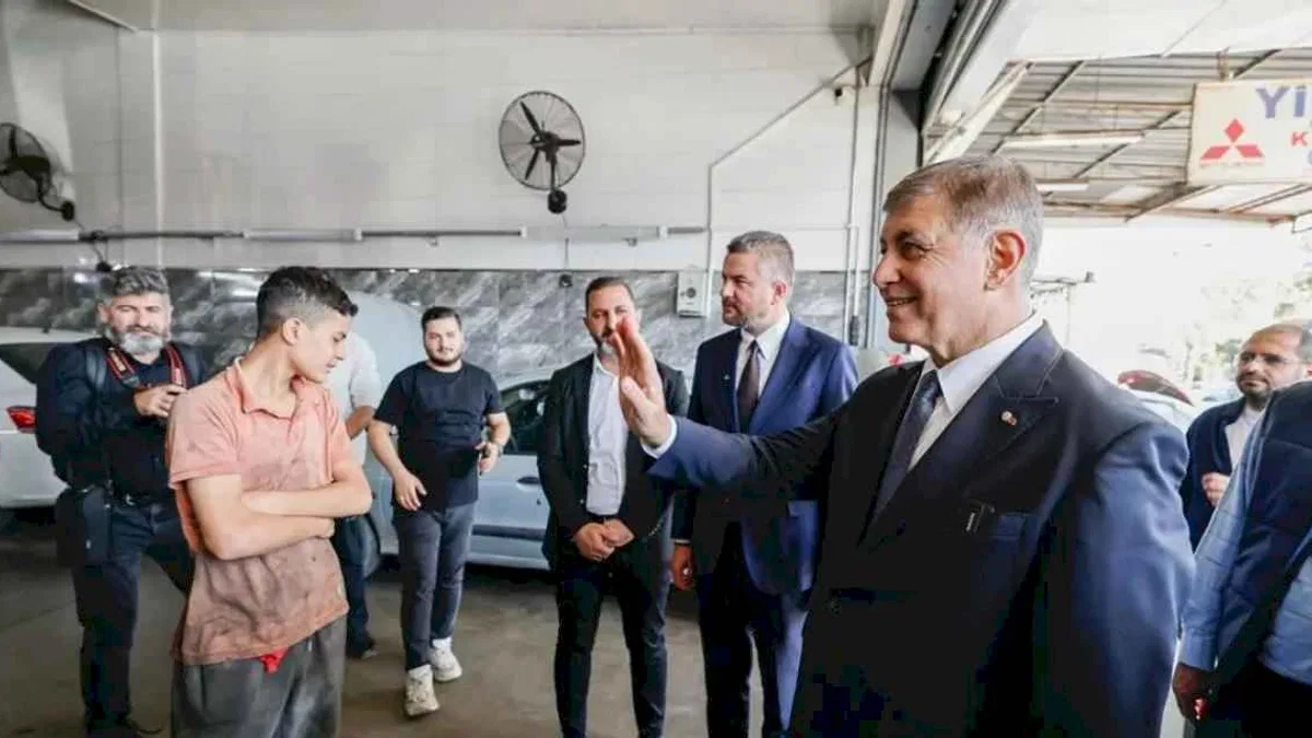 İzmir'de 6. Sanayi Sitesi esnafıne Başkan Tugay'dan ziyaret
