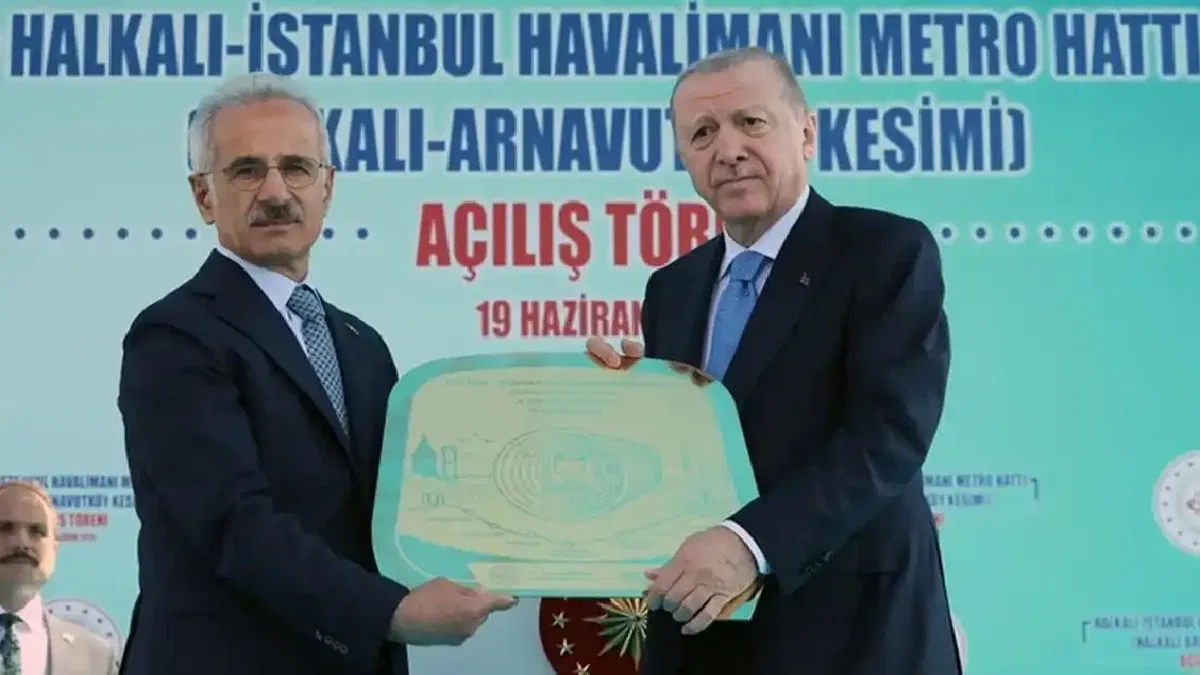 Halkalı-Arnavutköy metro hattı açıldı... Türkiye ulaşımda hızlanıyor