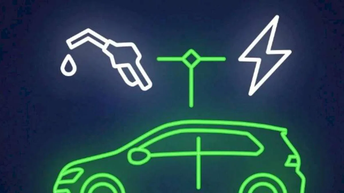 Elektrikli araç satışında yavaşlama... Benzinlilerin ömrü 2045'e kadar uzayabilir!