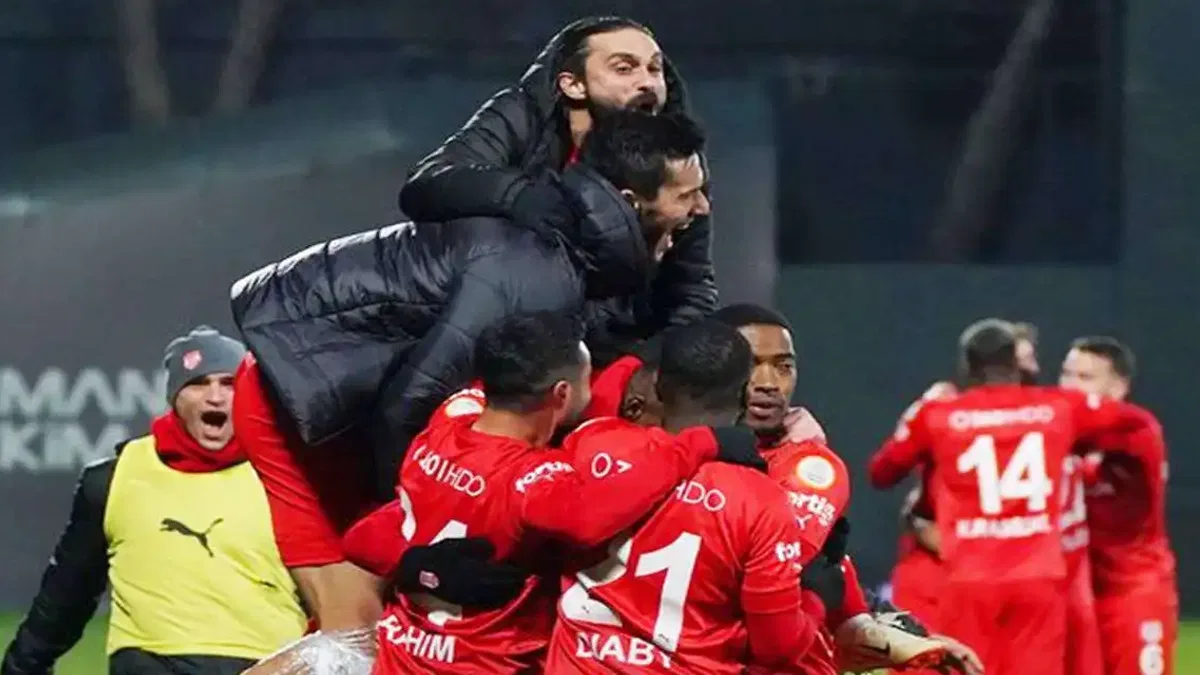 Siltaş Yapı Pendikspor 3-2 Kasımpaşa (Maç Sonucu)
