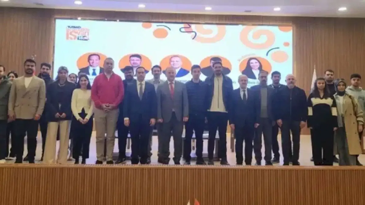 TÜSİAD Bu Gençlikte İŞ Var! Harran Üniversitesi’ndeydi