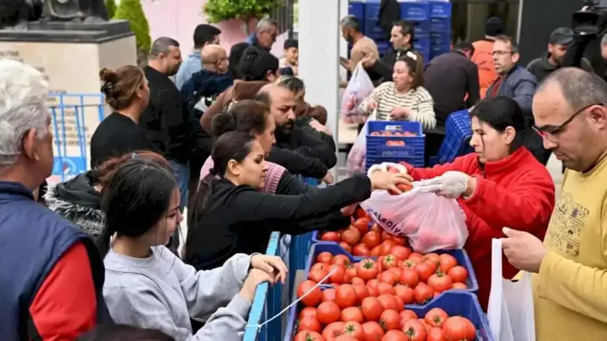 Muratpaşa’dan 10 tonluk tarım desteği