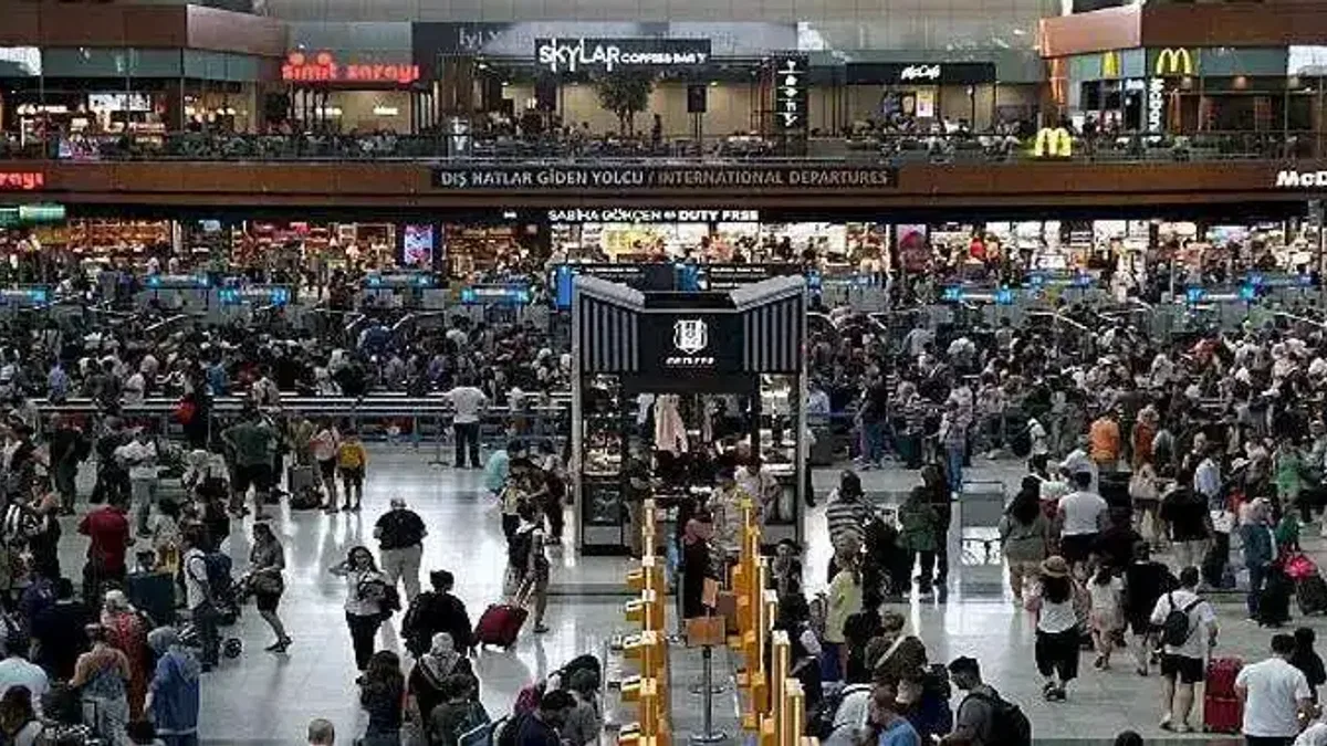 Sabiha Gökçen'den Ağustos ayında da rekor üstüne rekor geldi