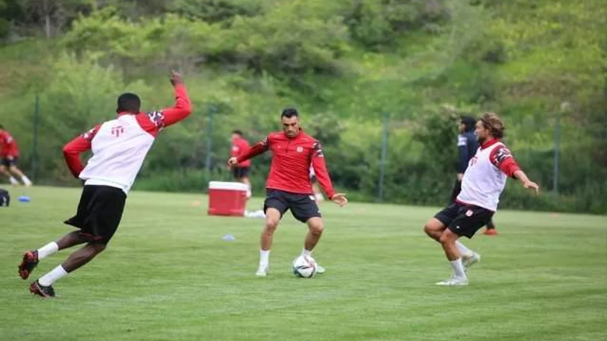 Sivasspor, yeni sezon hazırlıklarına devam etti