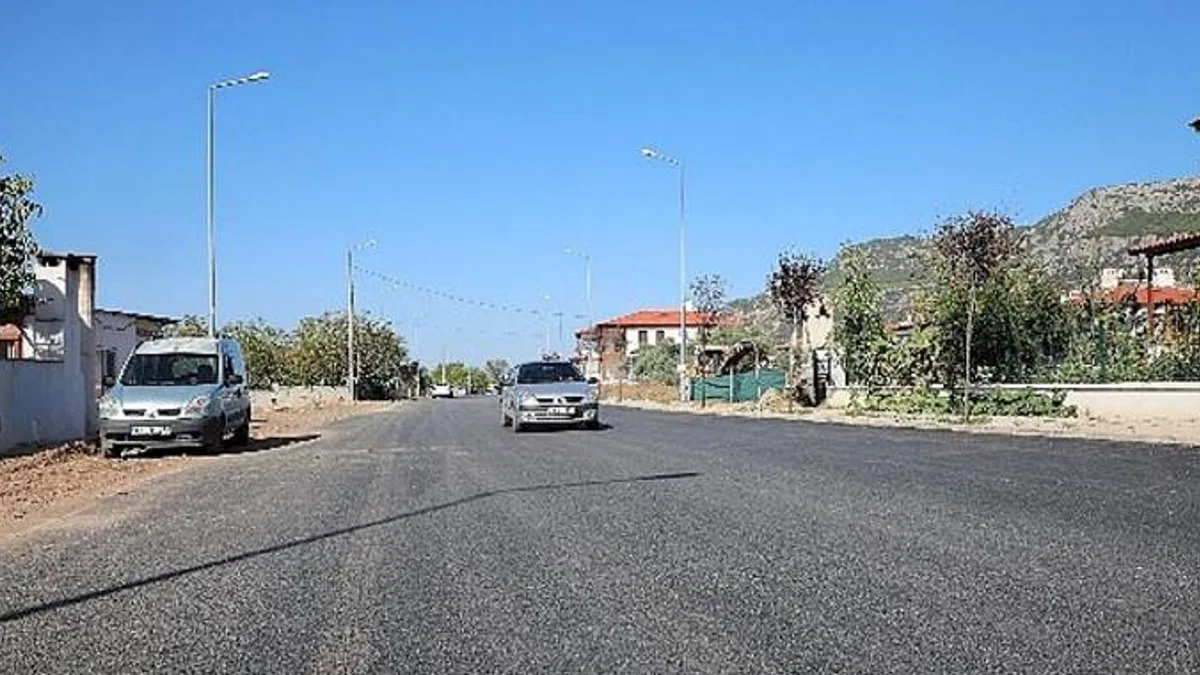 Düğerek'te Sıcak Asfalt Çalışması Tamamlandı