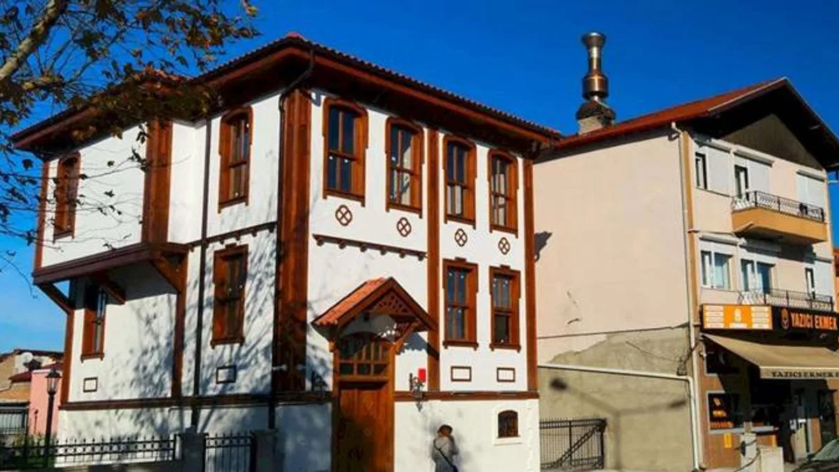 Sakarya'da 100 yıllık tarihe ışık olacak konak