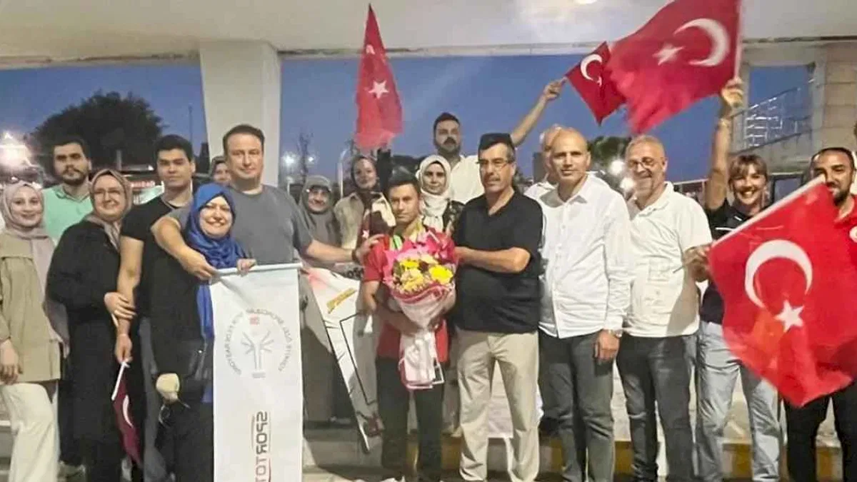 Muhammed Eren Uysal’dan Dünya ve Avrupa rekoru!