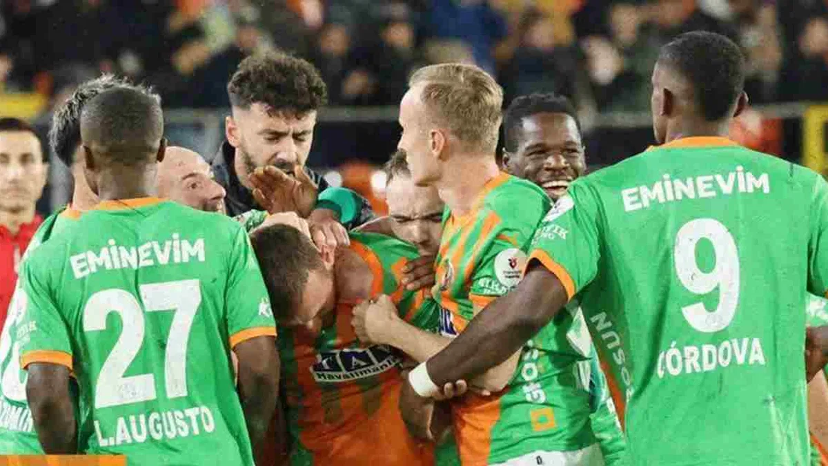 Alanyaspor 3-0 Gaziantep FK (Maç Sonucu) Alanya evinde rahat kazandı!
