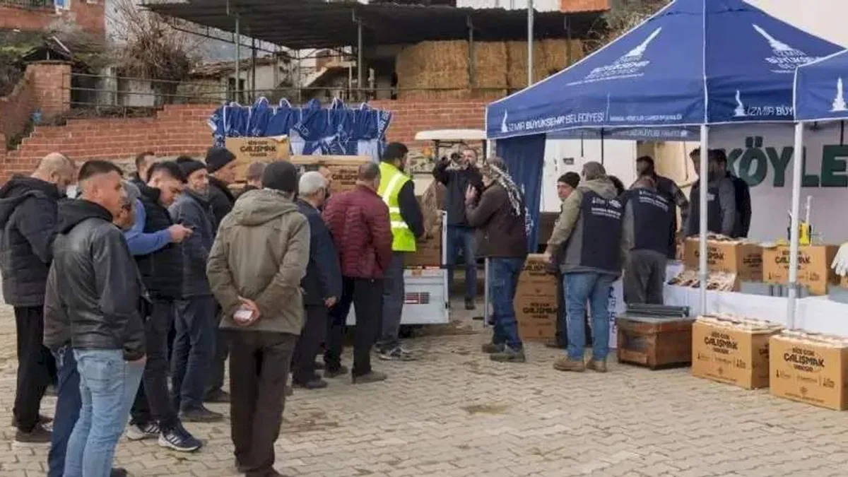 İzmir Büyükşehir’den afetzede arıcılara 'can suyu' katkısı