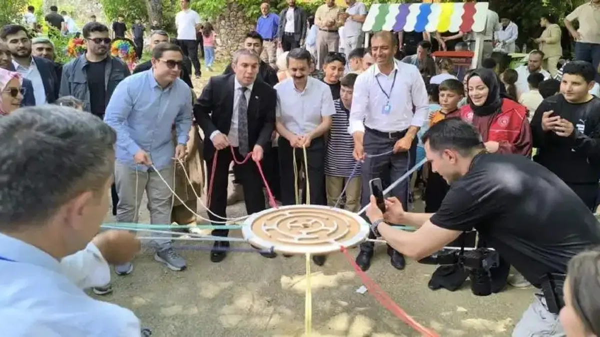 Batman Sason’da bahar şenliklerine büyük ilgi