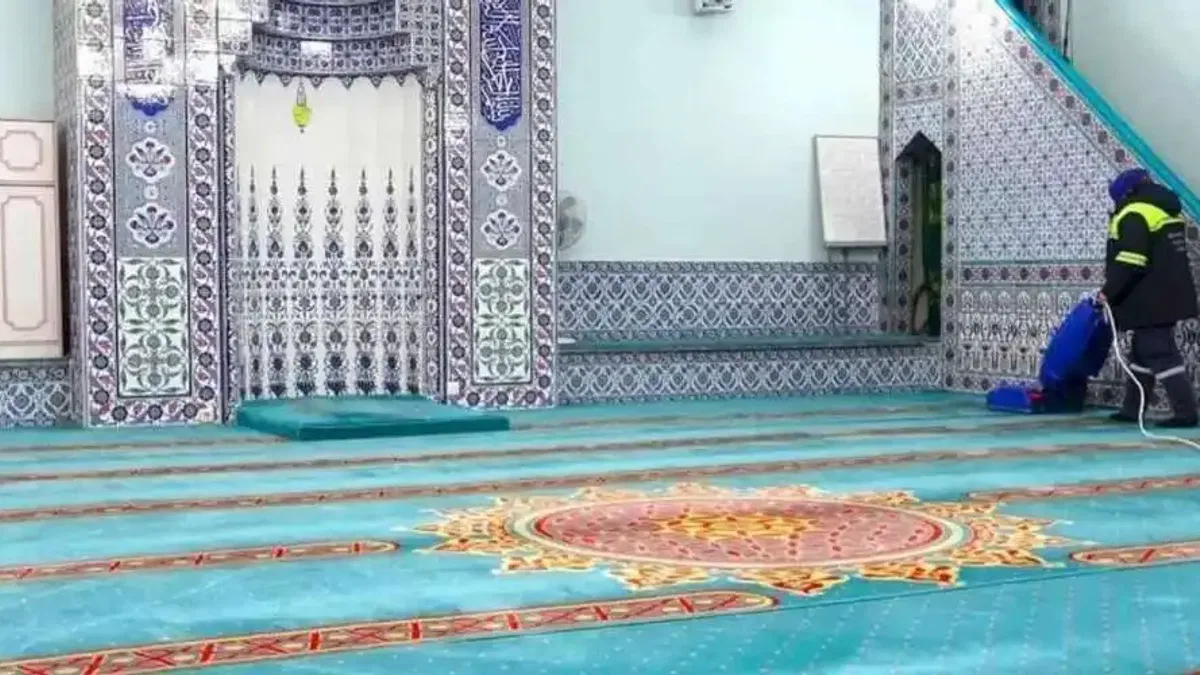 Bursa Gemlik'te camiler Ramazan'a hazırlanıyor