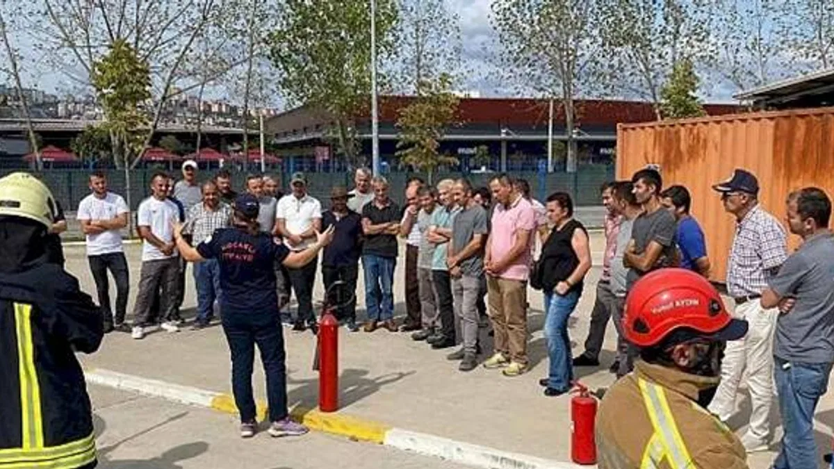 Yahya Kaptan site yönetimine İtfaiyeden eğitim