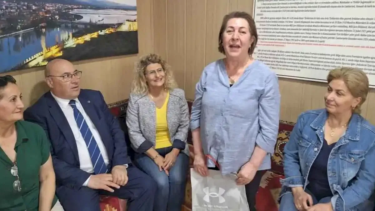 Gebze KAI Derneği'nden anlamlı Anneler Günü