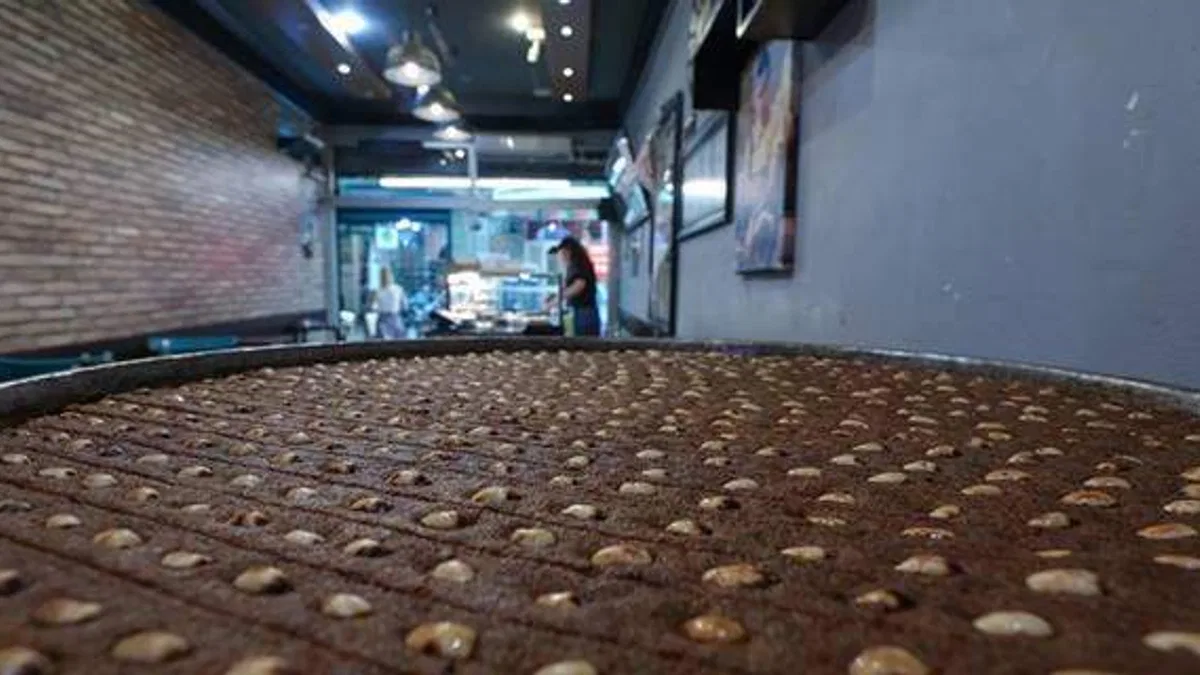İzmir'in ayaküstü tatlısı: Şambali
