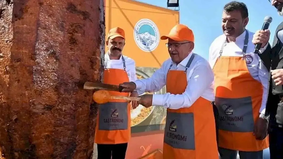Kayseri Gastronomi Günleri sucuk dönerle başladı