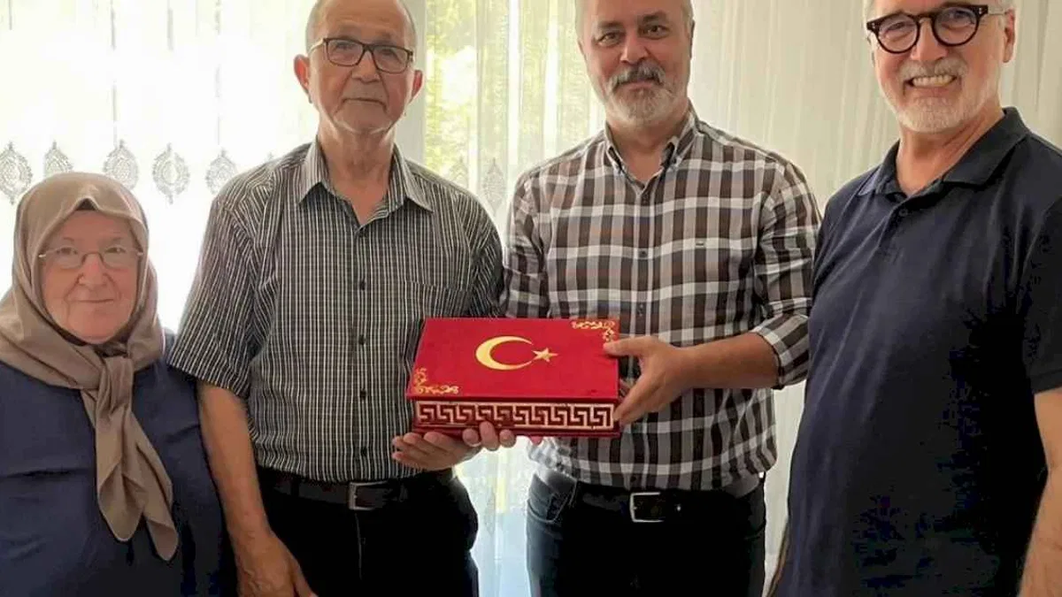 İzmit Belediyesinden Kıbrıs Gazilerine vefa ziyareti