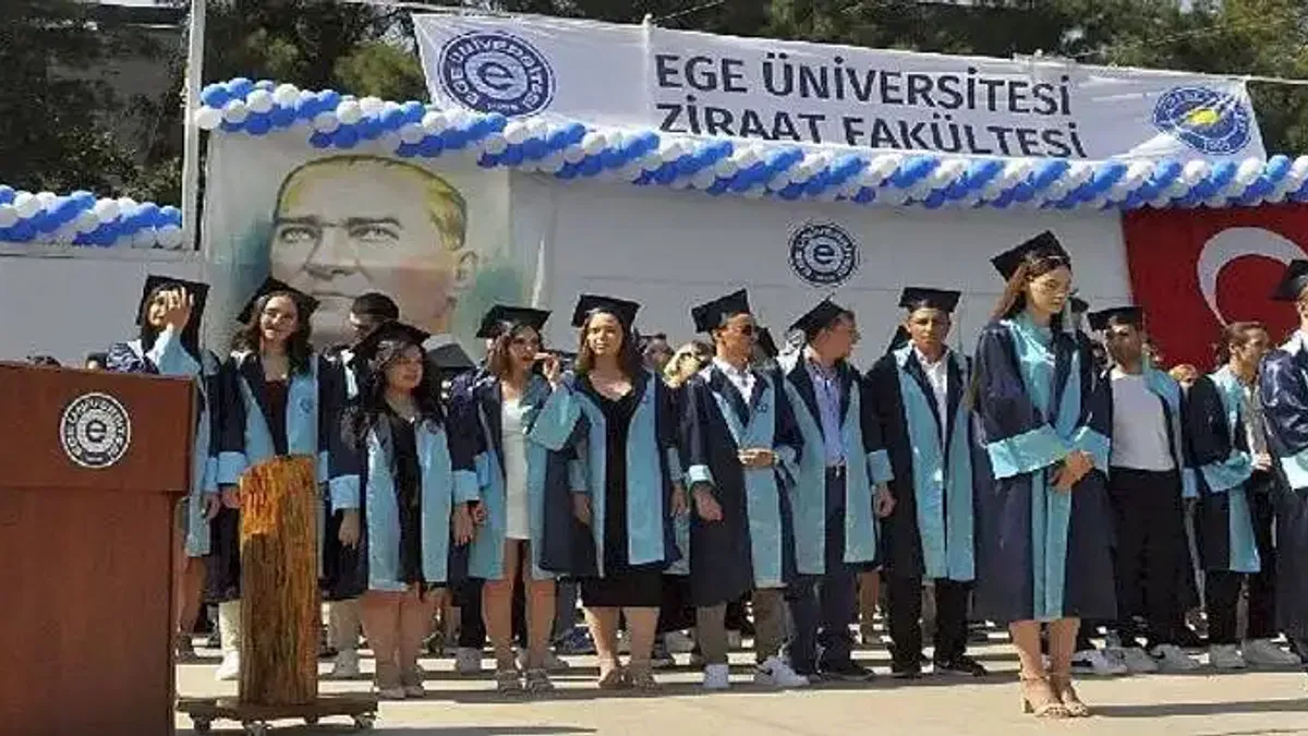 EÜ Ziraat Fakültesinde 64. Dönem Mezuniyet Coşkusu
