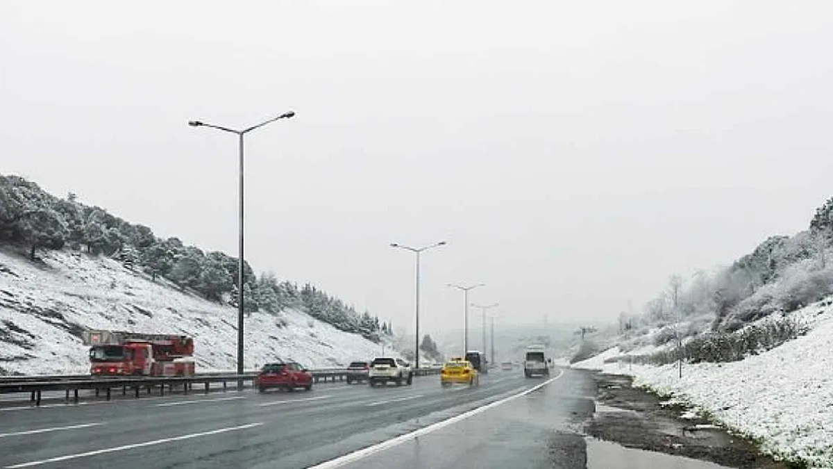 Akom: İstanbul'da Yüksek Kesimlere Kar Yağabilir
