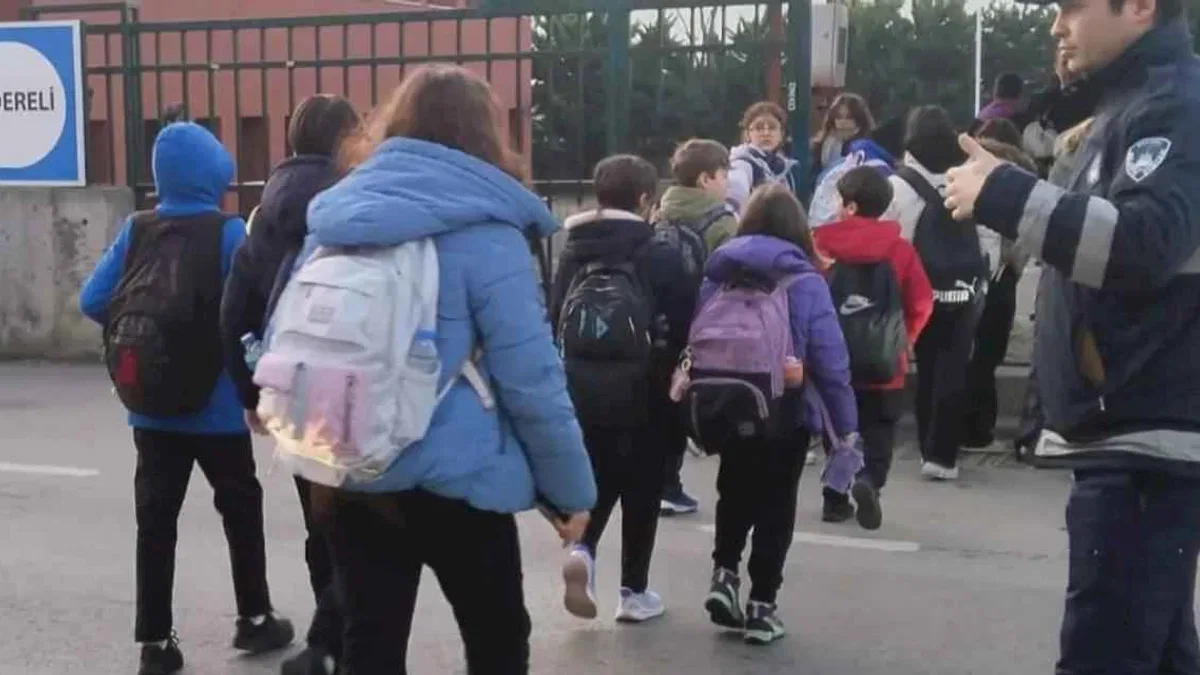 Kocaeli'de okul giriş ve çıkışları zabıta ile daha güvenli