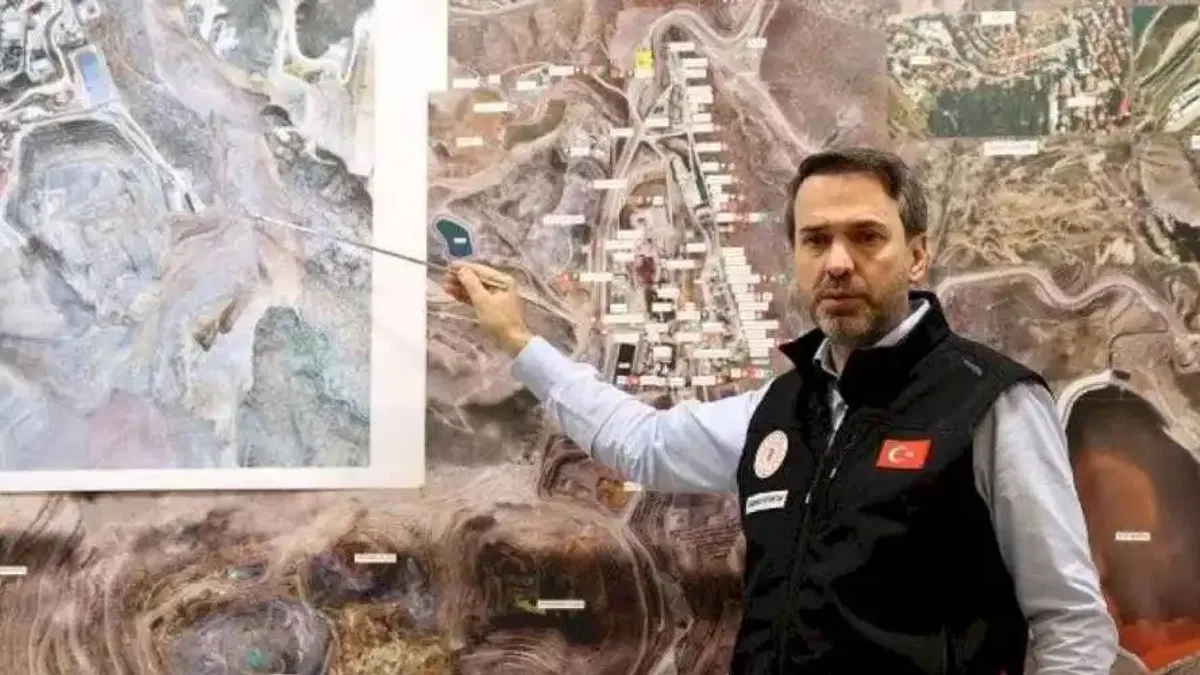 Bakan Bayraktar: "Emniyetli şekilde arama faaliyetlerini sürdürüyoruz"