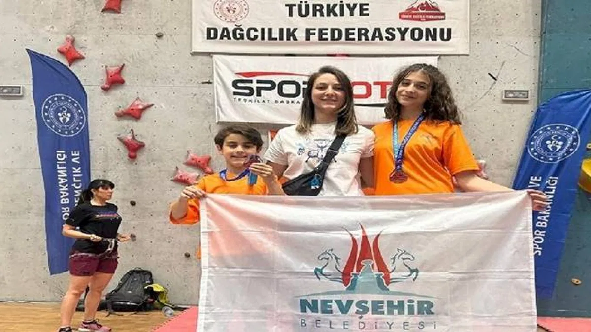 Nevşehir Belediyespor'dan iki Türkiye ikinciliği