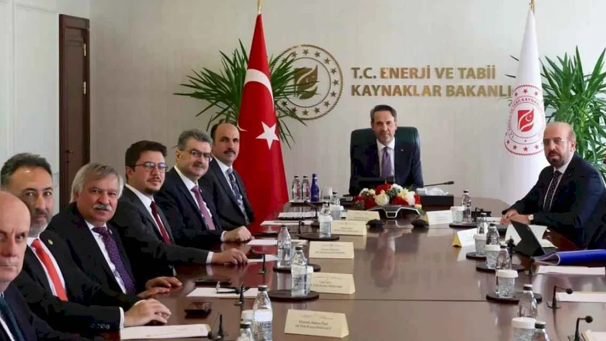 Başkan Altay Konya projelerini Başkent'te görüştü