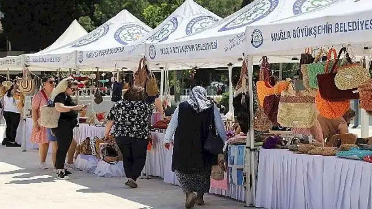 Sosyal Hizmet Atölyeleri'nde Kadınlar Üretiyor, Büyükşehir Destekliyor