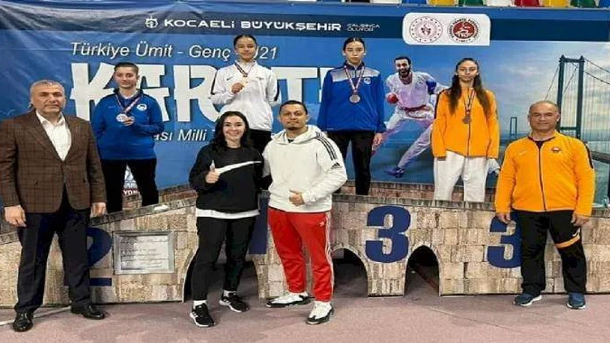 4 Kağıtsporlu karateci Milli Takım'da