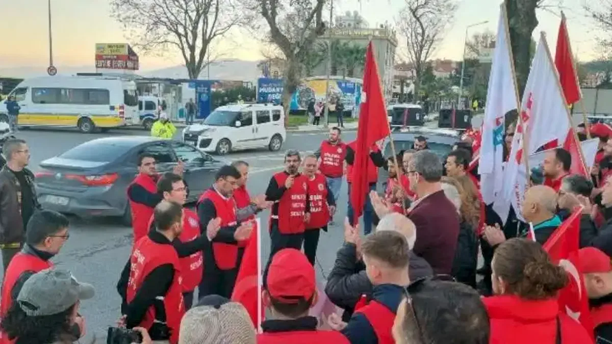 Bursa'da metal işçileri seslerini Mudanya'dan yükseltti