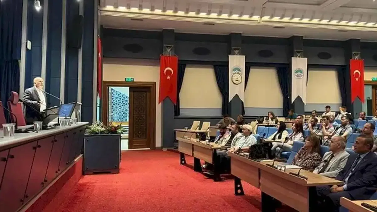 Kayseri Büyükşehir'den vektör zararlılarına ilişkin seminer