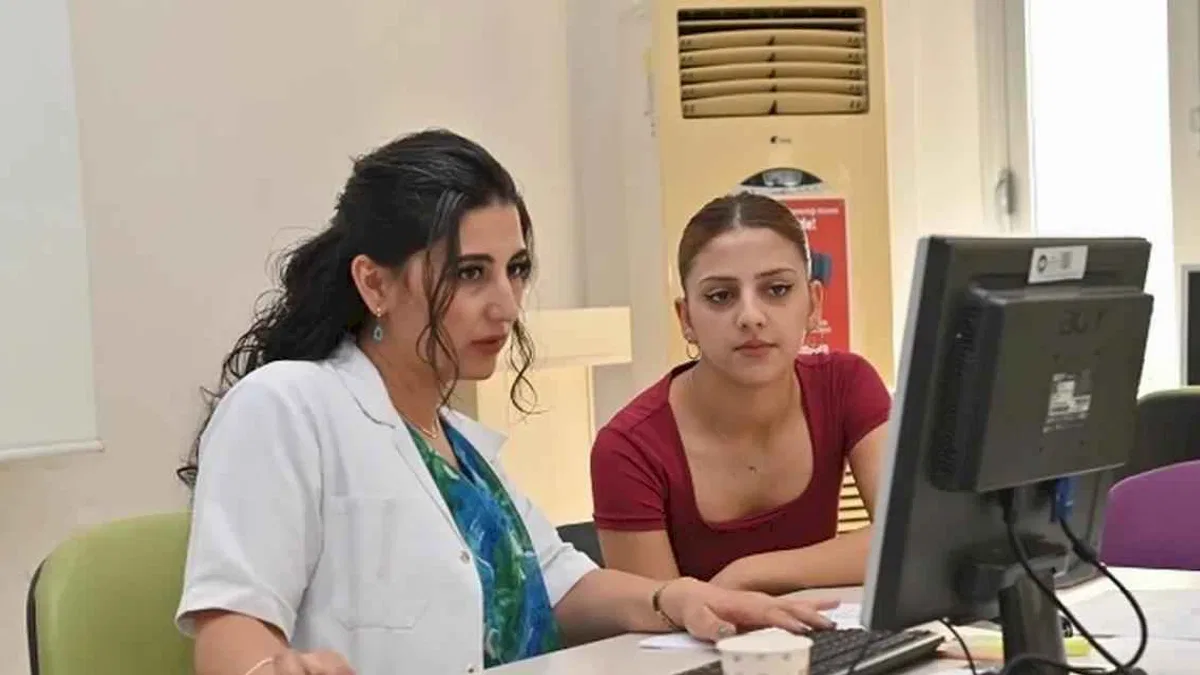 Manisa Büyükşehir tercihte üniversite adaylarının yanında