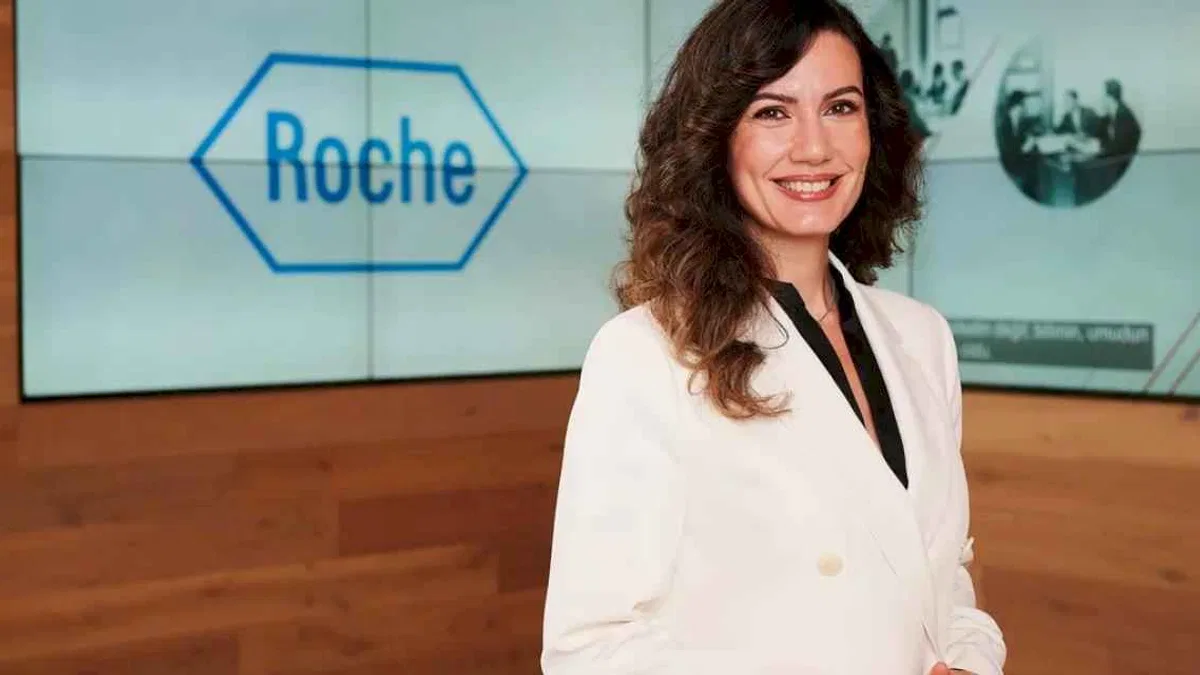 Roche İlaç Türkiye İletişim Lideri Özge Birişik oldu